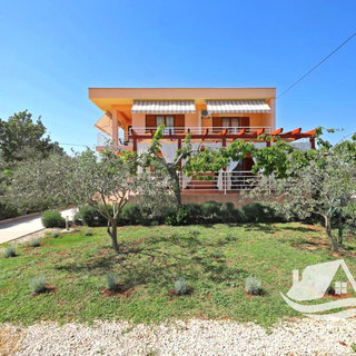 Prodej rodinného domu 380 m² v Chorvatsku
