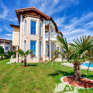 Prodej rodinného domu 350 m² v Bulharsku
