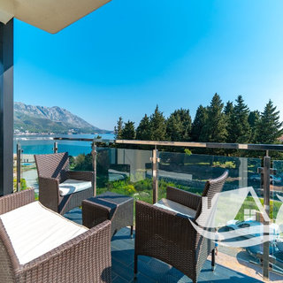 Prodej bytu 4+kk 90 m² v Černé Hoře