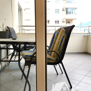 Prodej bytu 4+kk 75 m² v Černé Hoře