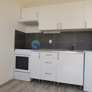 Pronájem bytu 2+1 44 m² Ostrava, Břenkova