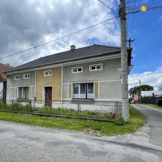 Prodej rodinného domu 127 m² Chorušice