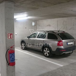 Pronájem parkovacího místa 14 m² Brno, Turgeněvova