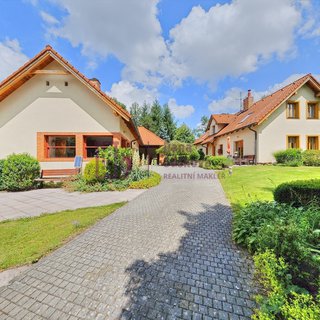 Prodej rodinného domu 406 m² Horní Pěna, 