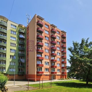 Pronájem bytu 3+1 65 m² Jindřichův Hradec, sídliště Vajgar