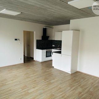 Prodej bytu 2+kk 72 m² Kladno, Vrchlického