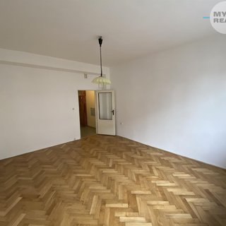Prodej bytu 1+kk a garzoniéry 28 m² Praha, Mládeže