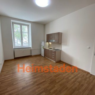 Pronájem bytu 1+kk a garsoniéry 29 m² Ostrava, Na Desátém