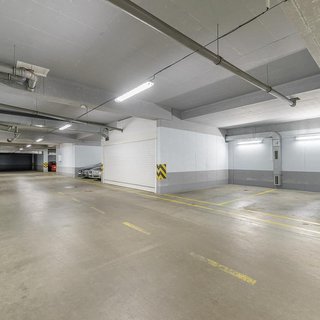 Pronájem parkovacího místa 15 m² Praha, Tavolníková