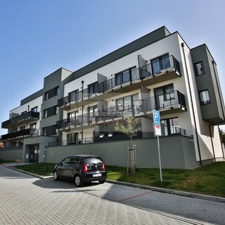 Prodej bytu 4+kk 127 m² Unhošť, 