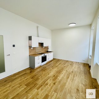 Pronájem bytu 1+kk a garzoniéry 31 m² Praha, Svornosti