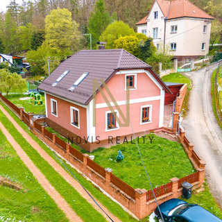 Prodej rodinného domu 164 m² Dolní Bělá, 