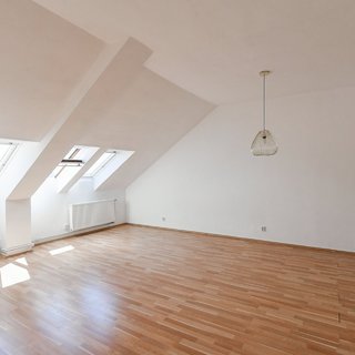 Pronájem bytu 1+kk a garsoniéry 46 m² Praha, Dykova