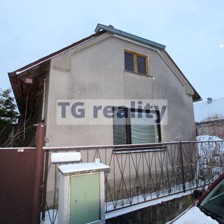 Prodej rodinného domu 104 m² Ovčáry, 