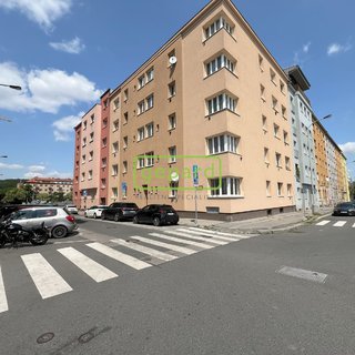 Pronájem bytu 2+kk 41 m² Praha, U skládky