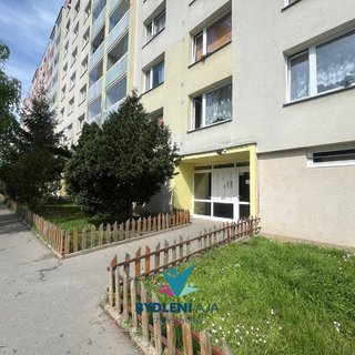 Pronájem bytu 1+1 36 m² Krupka, Karla Čapka