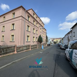 Pronájem bytu 1+1 49 m² Teplice, Souběžná