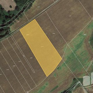 Prodej zemědělské půdy 2 466 m² Lázně Bohdaneč