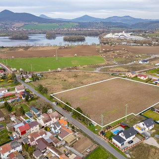 Prodej stavební parcely 9 720 m² Žalhostice