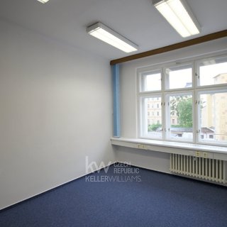 Pronájem kanceláře 19 m² České Budějovice, Jírovcova