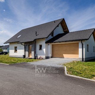 Prodej rodinného domu 217 m² Ratměřice, 