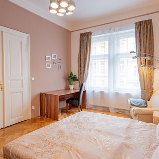 Pronájem bytu 4+kk 108 m² Praha, Legerova