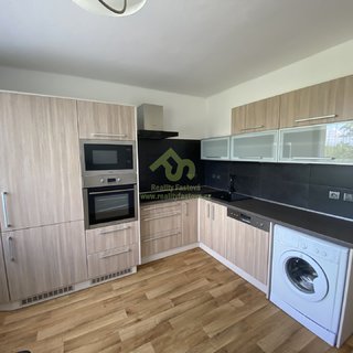 Pronájem bytu 3+1 89 m² Břasy, 