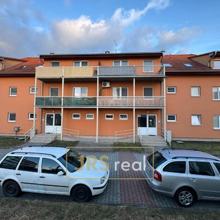 Prodej bytu 1+kk a garzoniéry 27 m² Slavkov u Brna, 