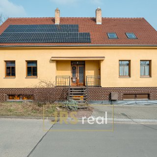 Prodej rodinného domu 300 m² Bořetice, 