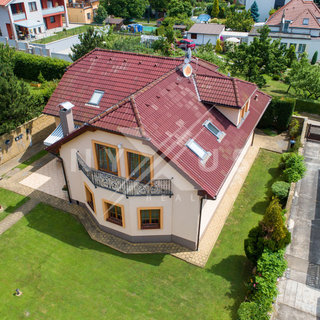 Prodej rodinného domu 488 m² Praha, Kamencová