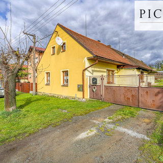 Prodej rodinného domu 310 m² Česká Bříza, 