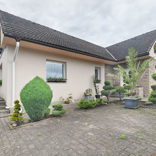 Prodej rodinného domu 280 m² Veltruby, Hradišťská