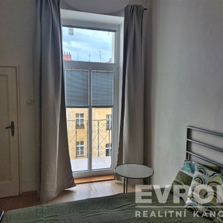 Pronájem bytu 2+kk 50 m² Praha, Polská