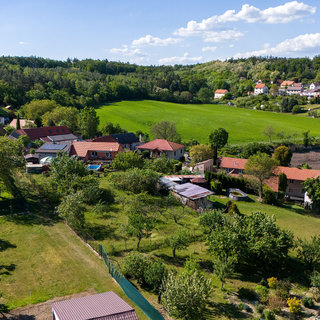Prodej zahrady 1 018 m² Horní Beřkovice, 