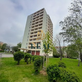 Prodej bytu 1+kk a garzoniéry 36 m² Litvínov, Mostecká