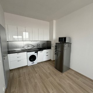 Pronájem bytu 2+kk 33 m² České Budějovice, Žižkova tř.