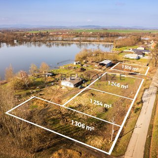 Prodej stavební parcely 1 254 m² Dívčice, 