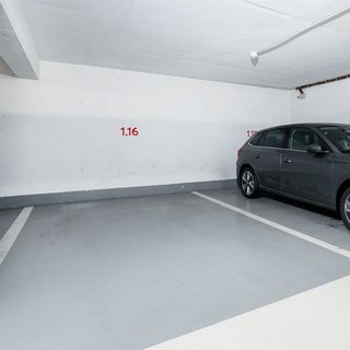Pronájem parkovacího místa 18 m² Praha, Kytlická
