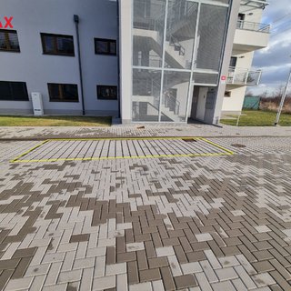 Pronájem parkovacího místa 12 m² Znojmo