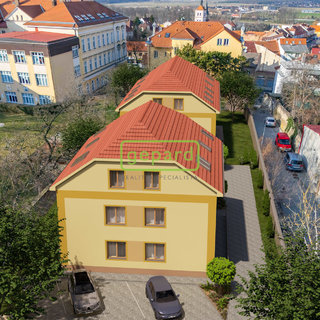 Prodej komerčního pozemku 1 361 m² Roudnice nad Labem