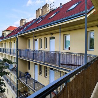Pronájem bytu 1+kk a garsoniéry 34 m² Mladá Boleslav, Pod Borkem