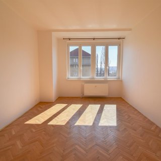 Prodej bytu 3+1 93 m² Praha, Vršovická