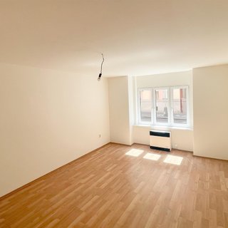 Prodej bytu 2+kk 58 m² Praha, Kolínská