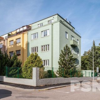 Prodej bytu 1+kk a garzoniéry 21 m² Praha, Družstevní ochoz