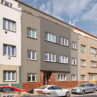 Prodej bytu 1+kk a garzoniéry 32 m² Praha, Hanusova