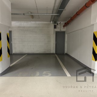 Pronájem parkovacího místa 13 m² Praha, Rohanské nábřeží