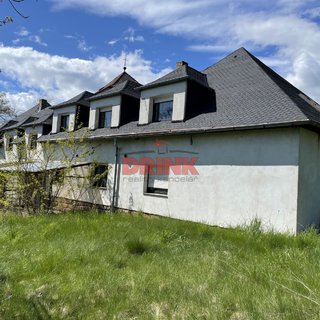 Prodej rodinného domu 390 m² Lobeč, 