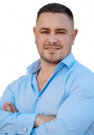  Erik Bartoš