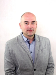  Aleš Šuster