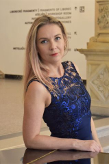  Mahulena  Černá